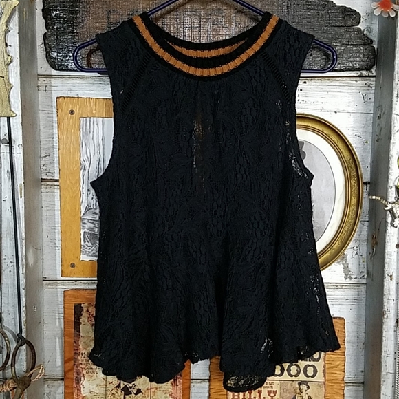 Free People Tops - Free People "Maisie" black lace tank